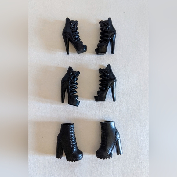 Barbie Shoes Lot - Picture 5 of 13